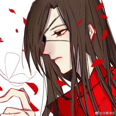 一山姆餐吧顾客拿塑料袋接免费酱料
